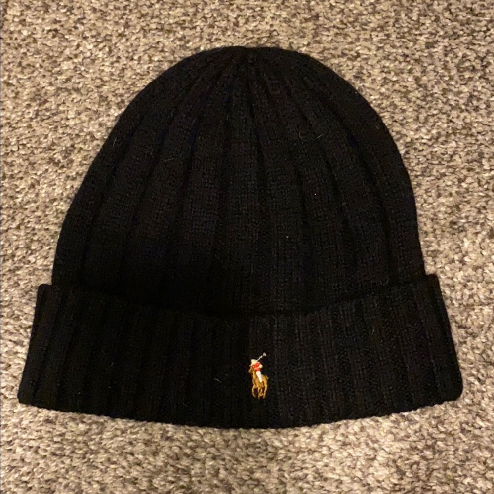 Black polo beanie